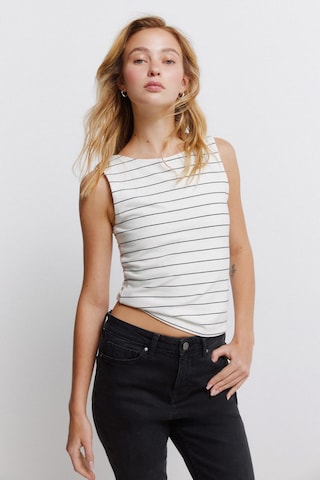 Haut Springfield en beige : devant