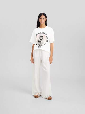 T-shirt Bershka en blanc