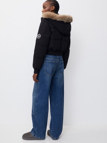 Pull&BearPrijelazna jakna - crna boja
