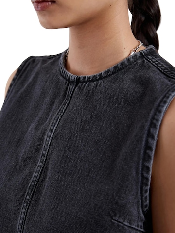 Top di Dr. Denim in nero