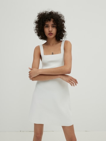 EDITED Knitted dress 'Aliya' in White: front