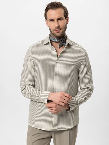 Antioch Regular fit Button Up Shirt in Green: front