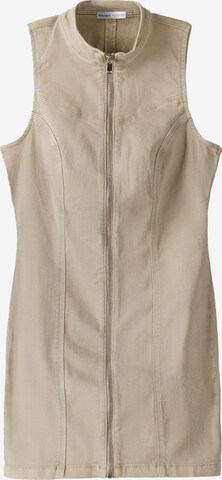 Bershka Jurk in Beige: voorkant