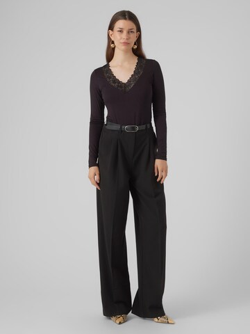 juoda VERO MODA Marškinėliai 'VMRosa'