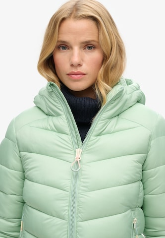 žalia Superdry Demisezoninė striukė 'Fuji': priekis