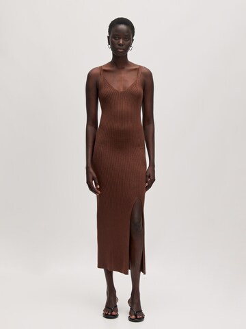 Robe 'Qiara' EDITED en marron : devant