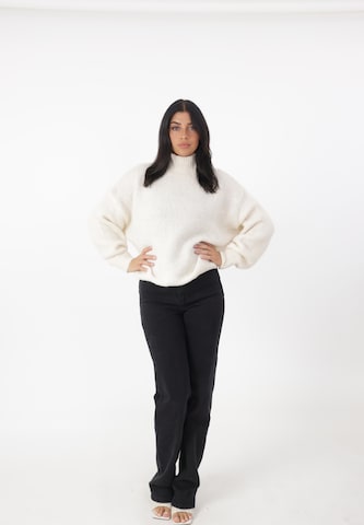 Elara Pullover i beige