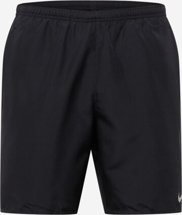 Regular Pantalon de sport NIKE en noir : devant