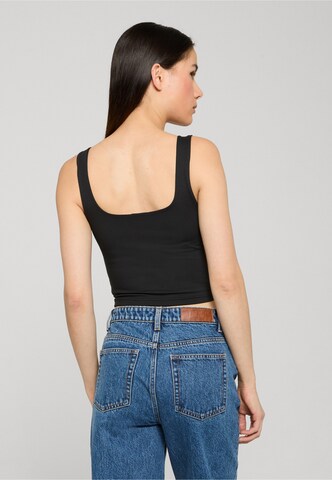 Top di Urban Classics in nero