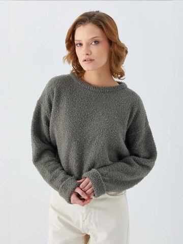 MixRay Sweater in Green: front