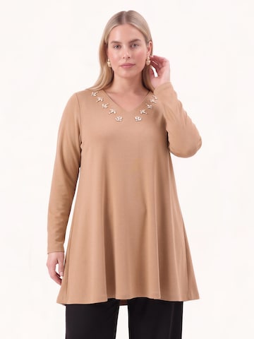 Tunique YOEK en beige : devant