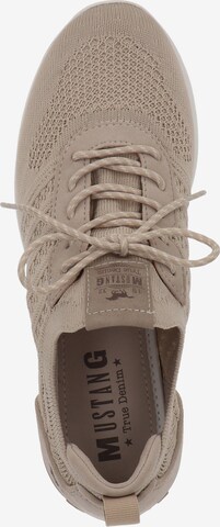 MUSTANG Sneakers laag in Beige