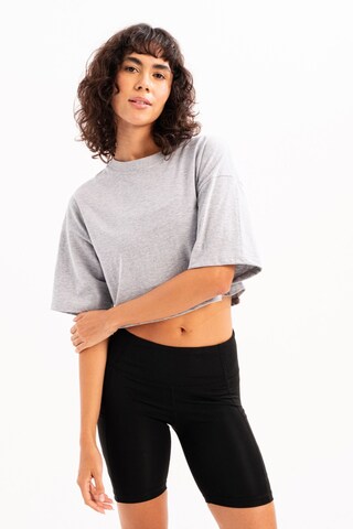T-shirt Justever en gris