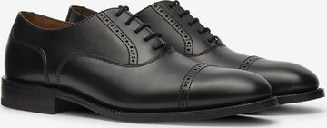LOTTUSSE Lace-Up Shoes in Black