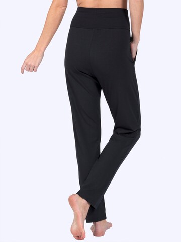 Magadi Regular Workout Pants 'Susan' in Black