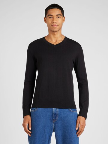 GAP Sweater in Black: front