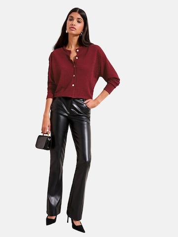 Cardigan Friends Like These en rouge : devant