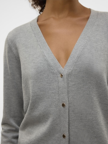 Cardigan 'SILJE' VERO MODA en gris