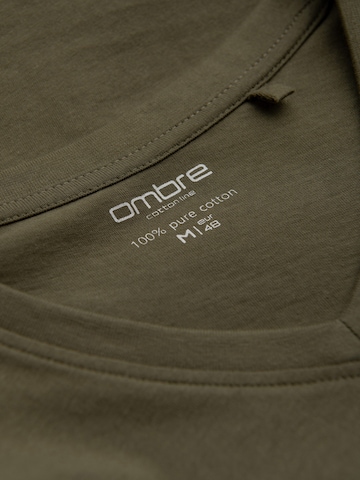 Ombre Bluser & t-shirts i grøn
