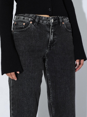 Dr. Denim Regular Jeans 'Addy Mid Straight' in Zwart
