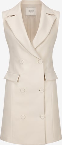 Nicowa Blazerkleid 'AWELIA', Model ist 1,78 cm und trägt Größe 34 in Weiß: Vorderseite