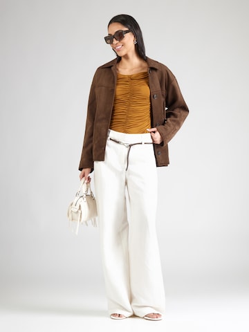 T-shirt & Other Stories en marron