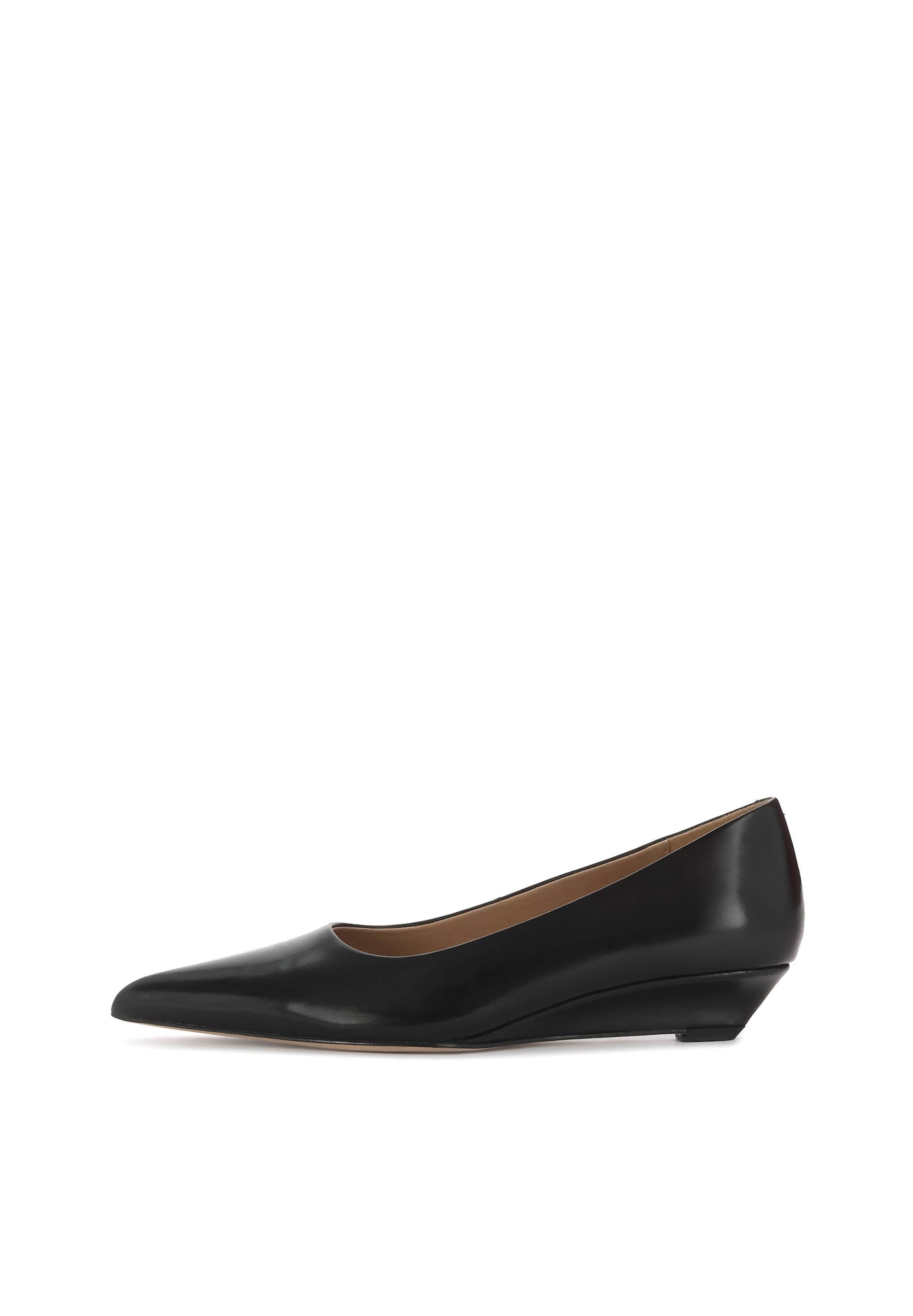 Kazar Studio Pumps in Black: front