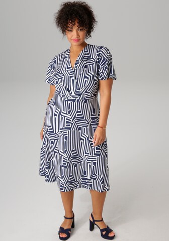 Aniston Dress in Blue: front