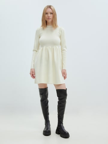 EDITED Knitted dress 'Kalea' in Beige