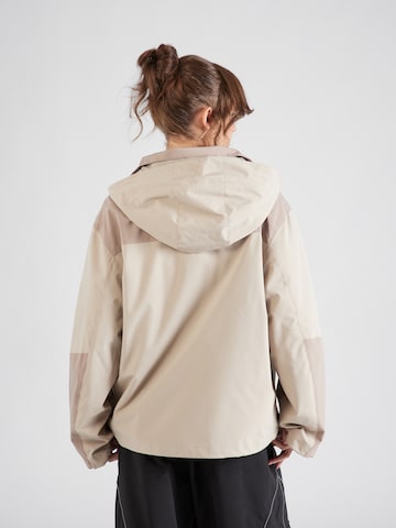 Veste mi-saison 'Evelina' millane en beige