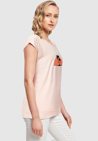 T-shirt 'Summer - Beach' Merchcode en rose