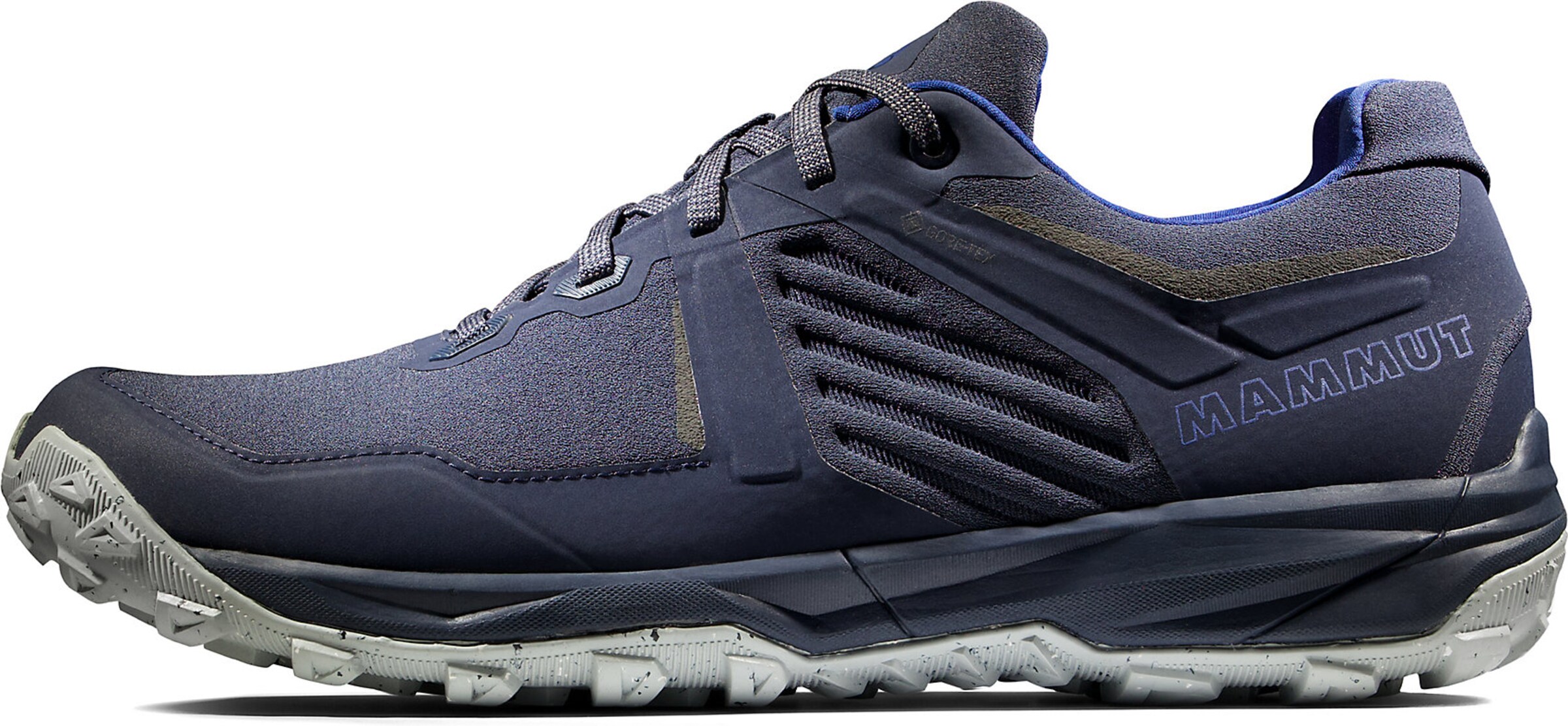 MAMMUT Flats 'Ultimate III' in Blue: front