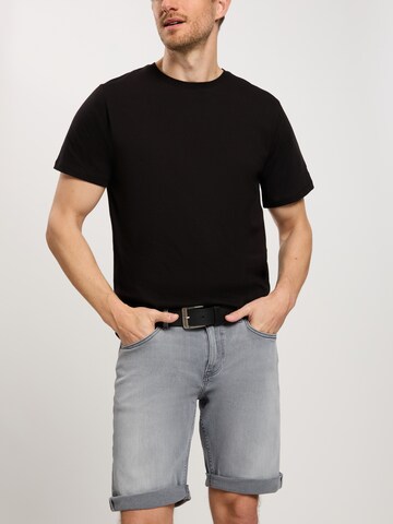 CROSS JEANS Regular Shorts 'Leom' in Grau