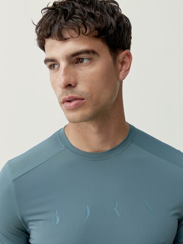 Born Living Yoga Functioneel shirt 'Volta' in Grijs