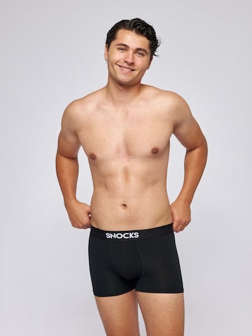 SNOCKS Boxershorts in Schwarz