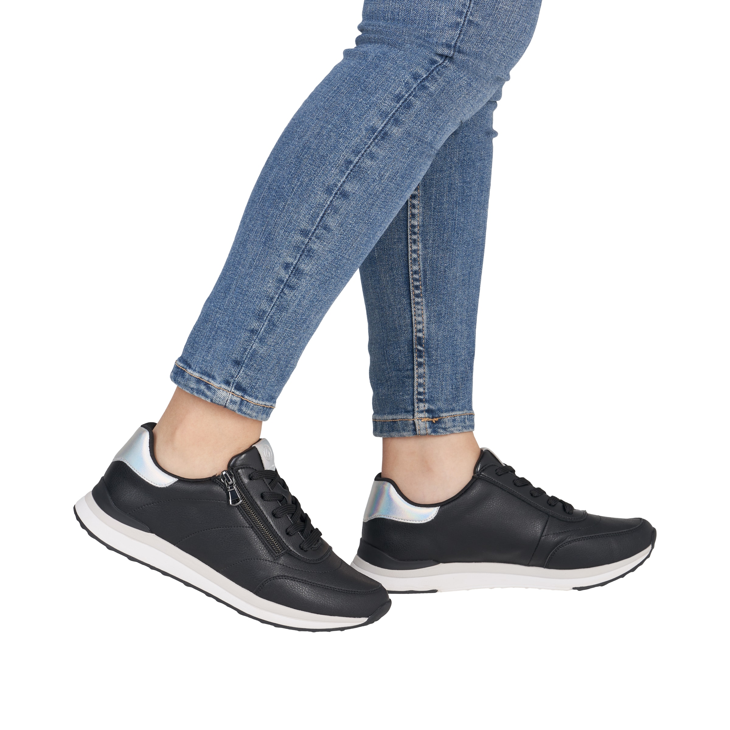REMONTE Athletic Lace-Up Shoes in Black