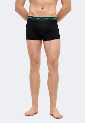 Tommy Hilfiger Underwear Боксерки 'Essential' в черно: отпред