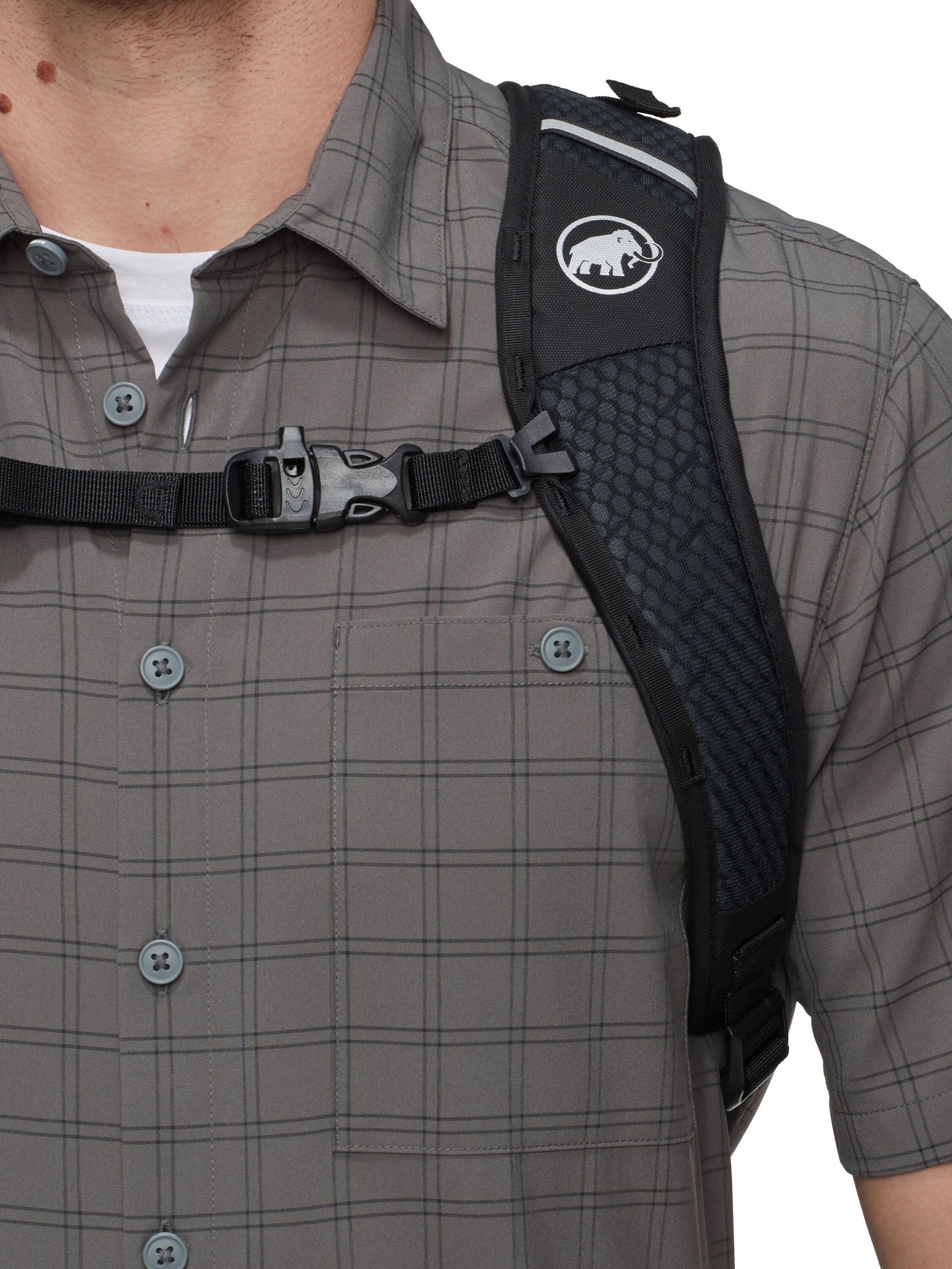 MAMMUT Sports Backpack 'Lithium 25' in Green