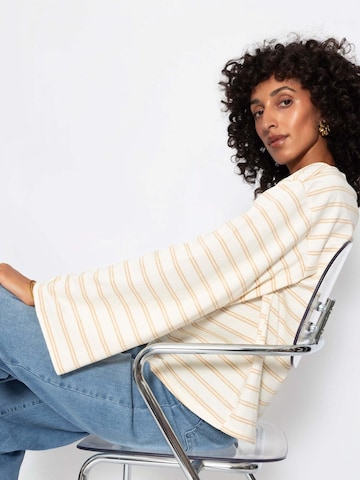 SASSYCLASSY Shirt in Beige