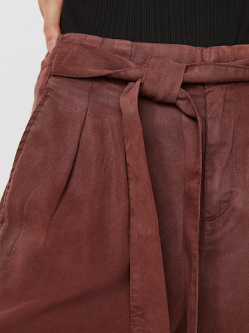 VERO MODA Regular Pleat-Front Pants 'Mia' in Brown