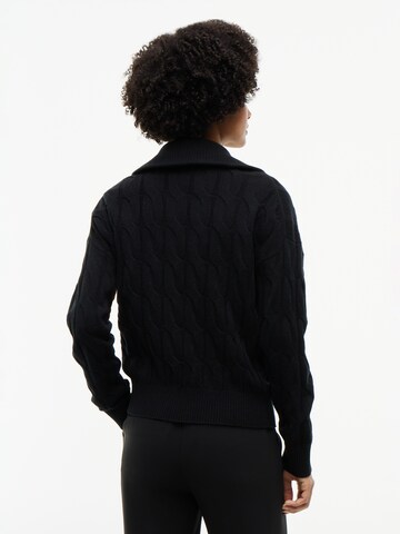 TOMMY HILFIGER Pullover in Schwarz
