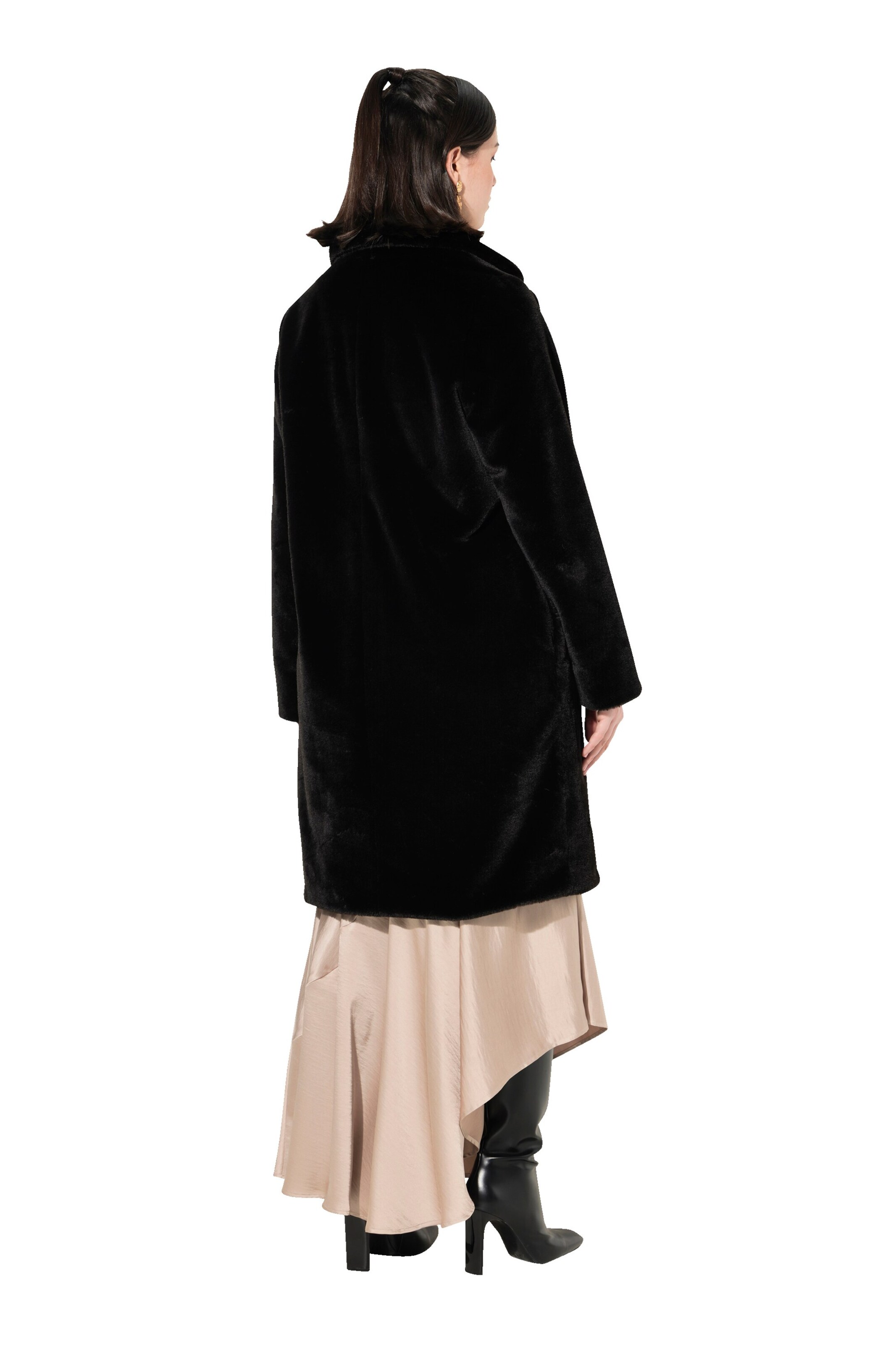 Ulla Popken Wintermantel in Zwart