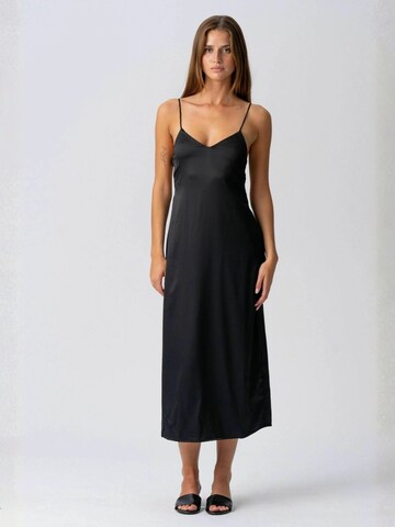 TEESHOPPEN Ruha ' Elena ' - fekete