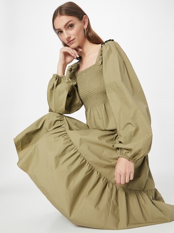 Robe Sofie Schnoor en vert