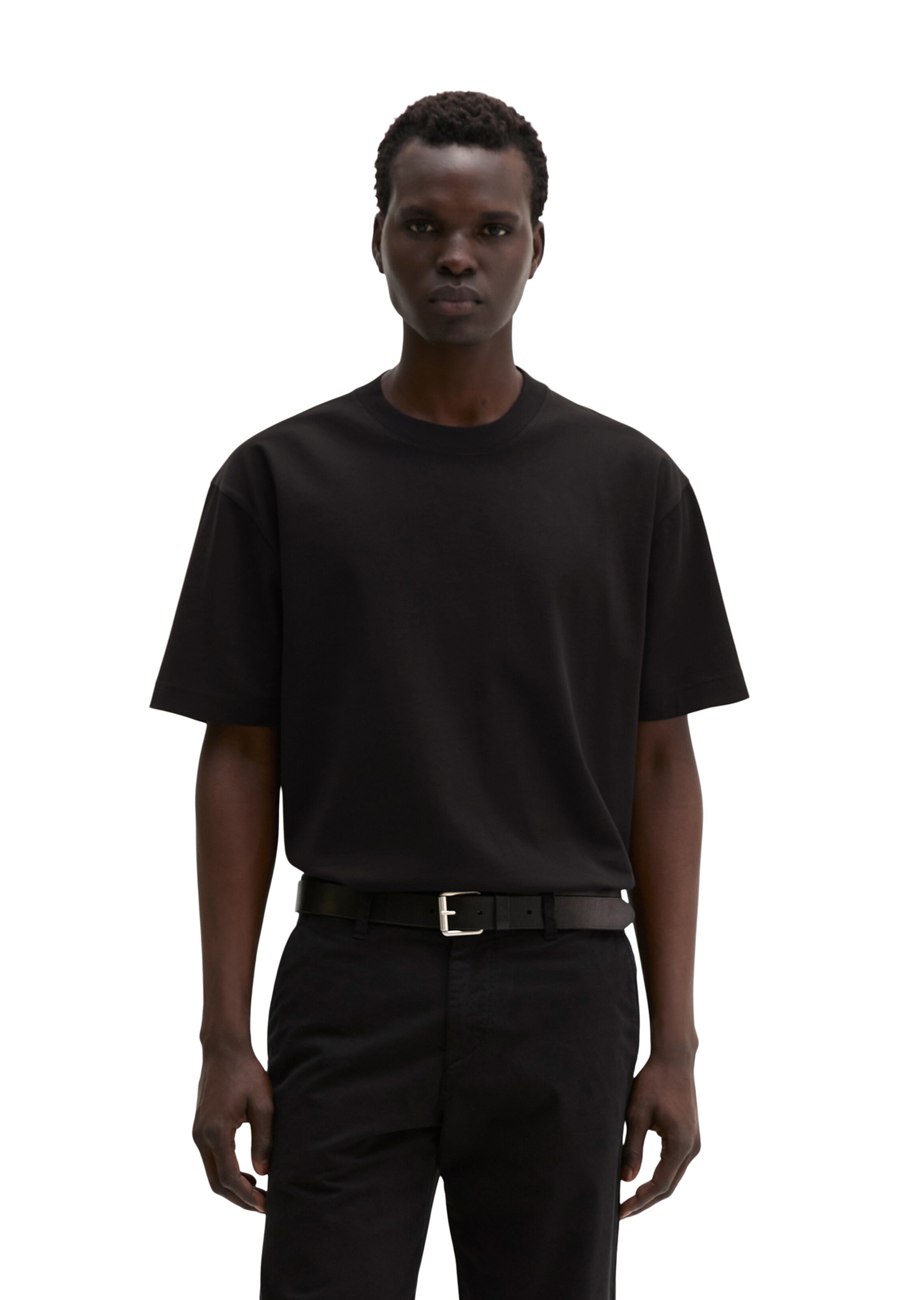 T-Shirt Marc O'Polo en noir : devant
