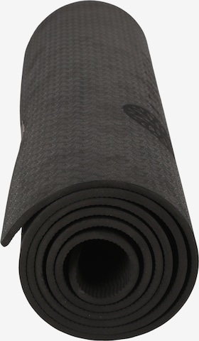 Athlecia Mat 'Estell' in Black: front