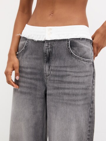 Pull&BearWide Leg/ Široke nogavice Traperice - siva boja