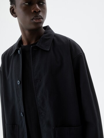 Veste mi-saison Pull&Bear en noir