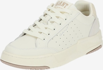 Baskets basses GANT en blanc : devant