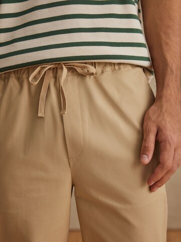 Tapered Pantaloni 'Nicolas' di DAN FOX APPAREL in beige